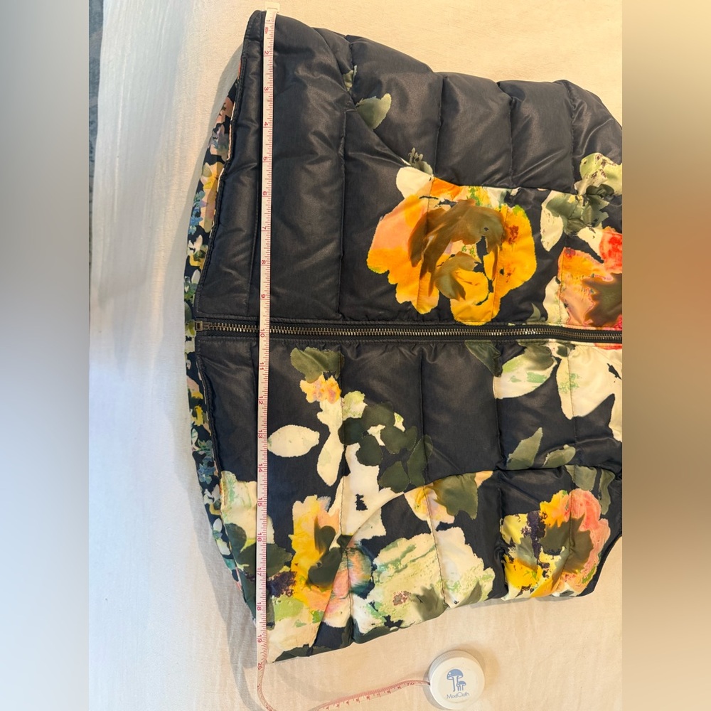 Anthropologie Floral Puffer Vest with Hood - Picture 6 of 6